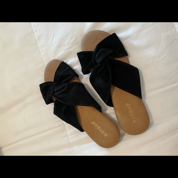 Sandals - Picture 2 of 4